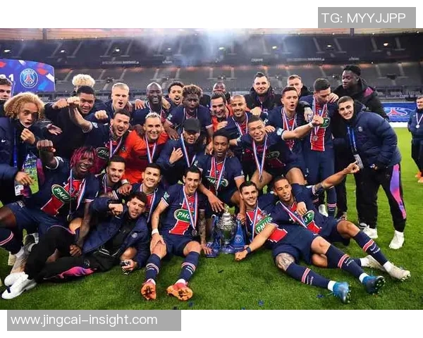 英超精彩对决那不勒斯大胜巴黎圣日耳曼全场沸腾瞬间回顾