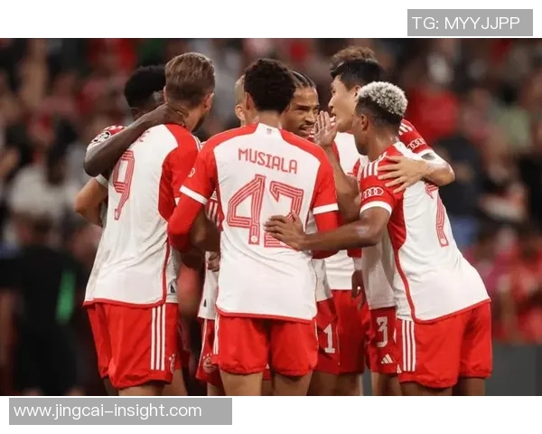 足总杯精彩对决拜仁狂胜曼联四球引爆全场激情 足总杯精彩对决拜仁狂胜曼联四球引爆全场激情